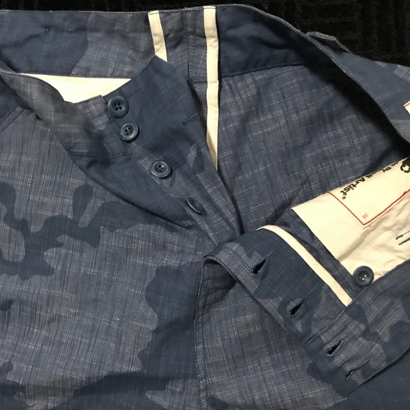 MARSHALL ARTIST CAMOUFLAGE CARGO SHORTS - Picture 5 of 6